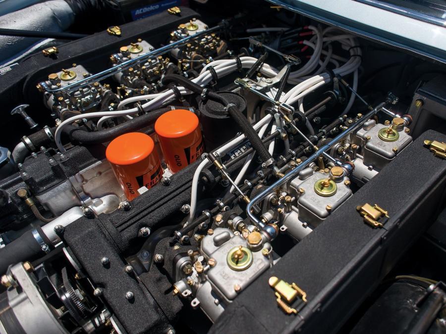  Ferrari 365 GT4 2+2 1972 года  (фото 13 из 13)